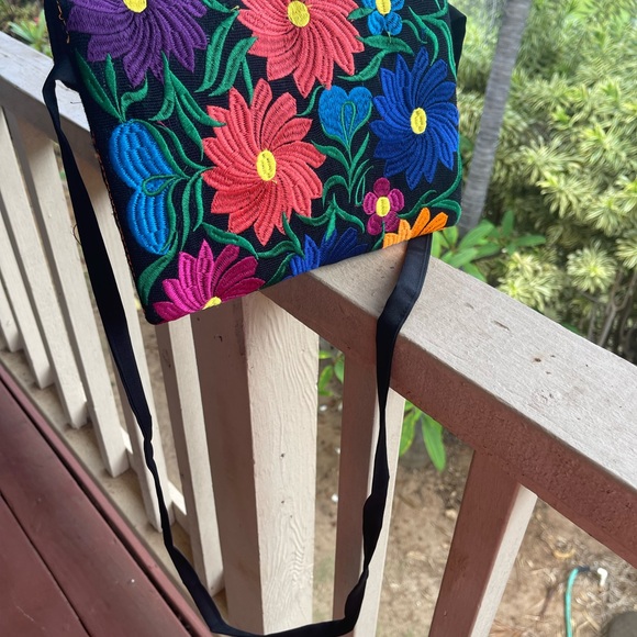 Handmade Mexican Artisan Envelope Clutch/ Shoulder bag - Picture 3 of 9